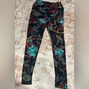 LuLaRoe Black Floral Leggings